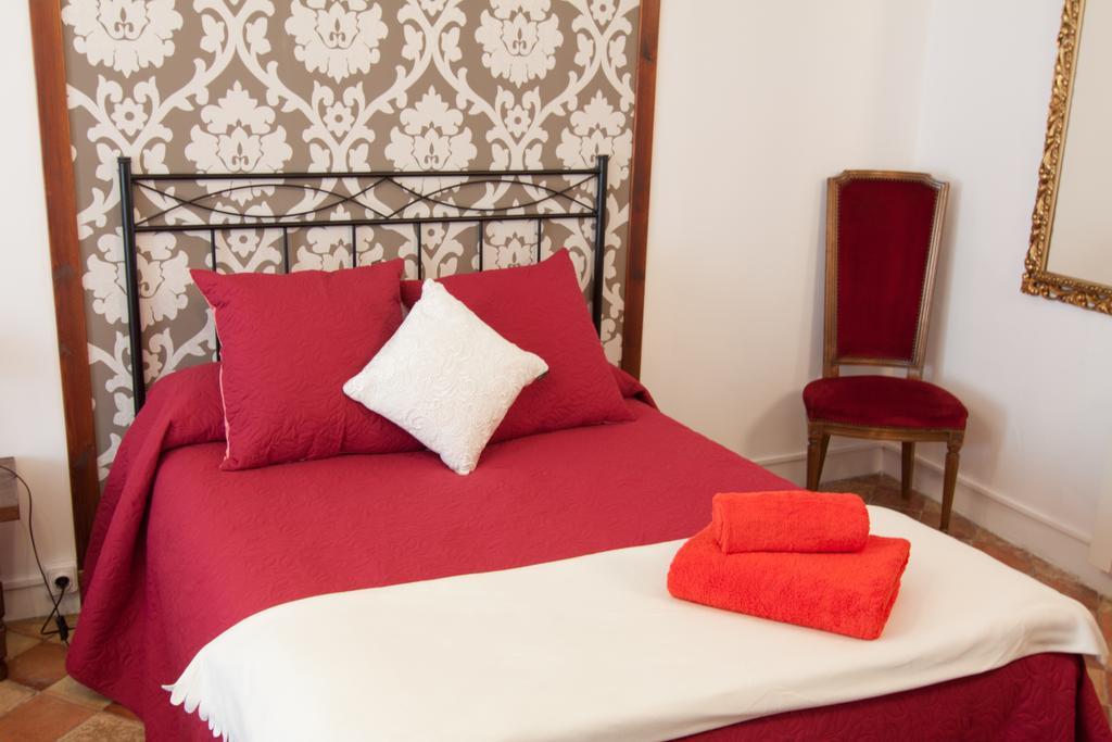 Casa Rural La Casona Urrea de Gaen الغرفة الصورة