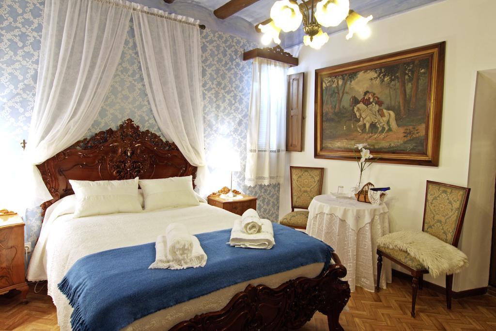 Casa Rural La Casona Urrea de Gaen الغرفة الصورة